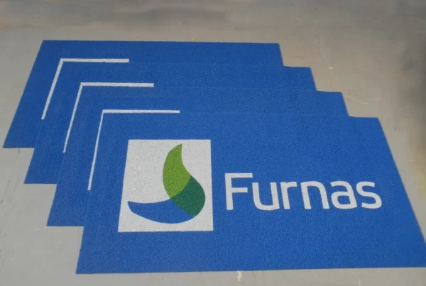 Tapete de Vinil personalizado para empresas - Real Tapetes RJ