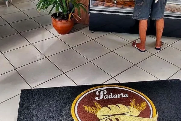 Tapete de Vinil personalizado para empresas - Real Tapetes RJ