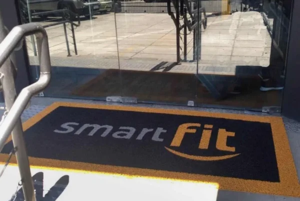 Tapete Emborrachado - Real Tapetes RJ