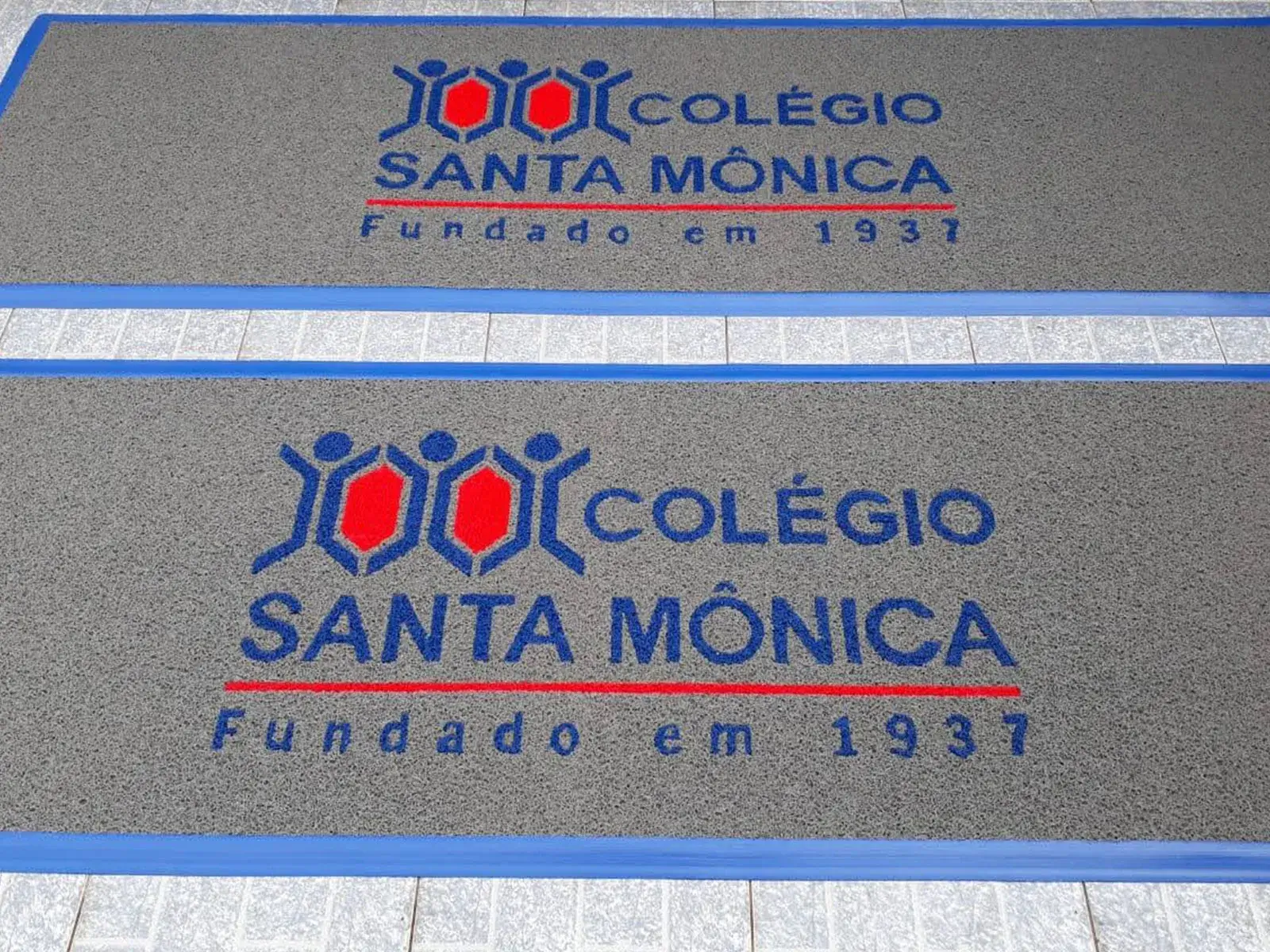 Tapetes personalizados para escolas e colégios - Real Tapetes RJ